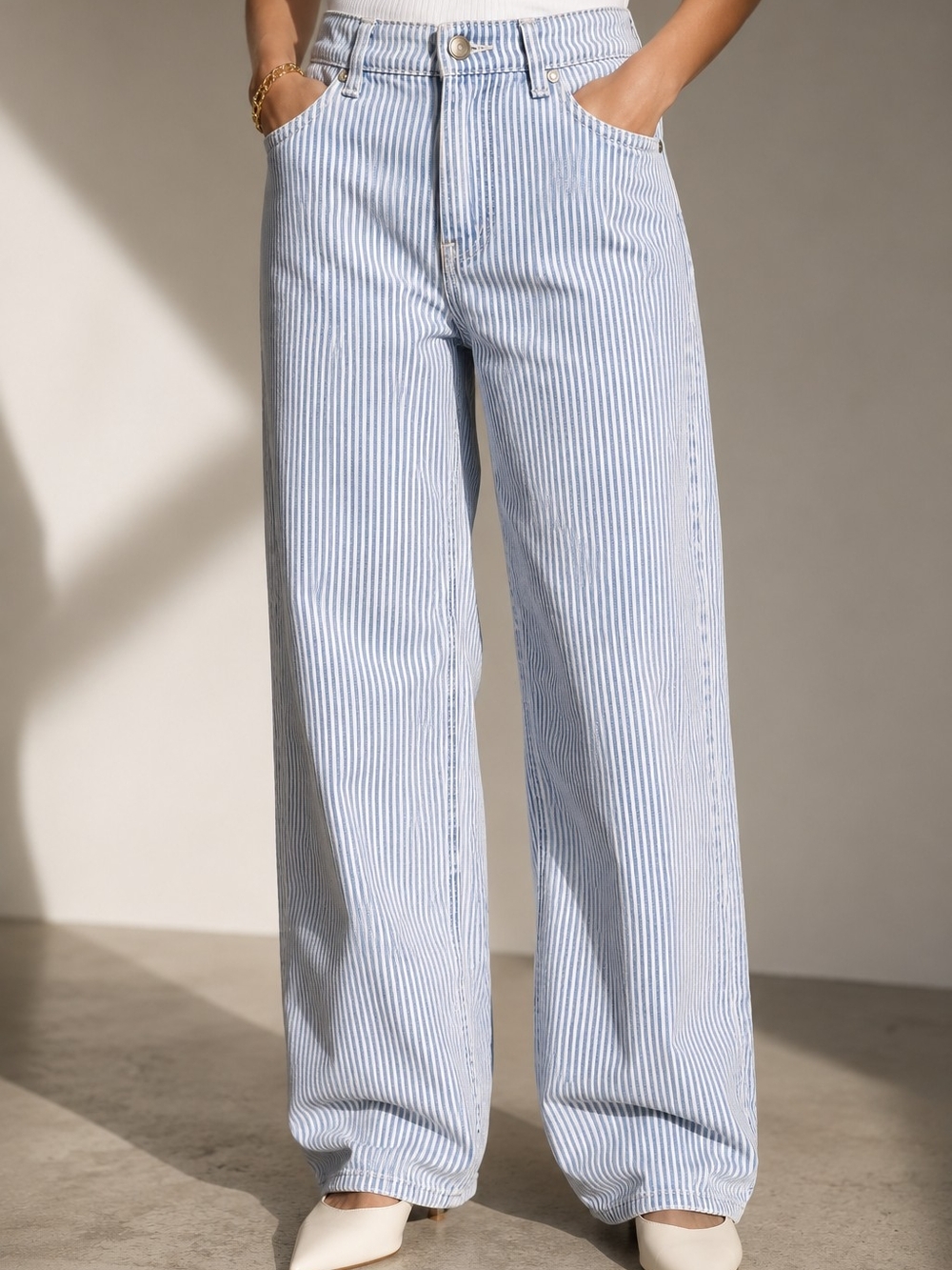 Abercrombie & Fitch Blue and White Striped Wide-Leg Jeans